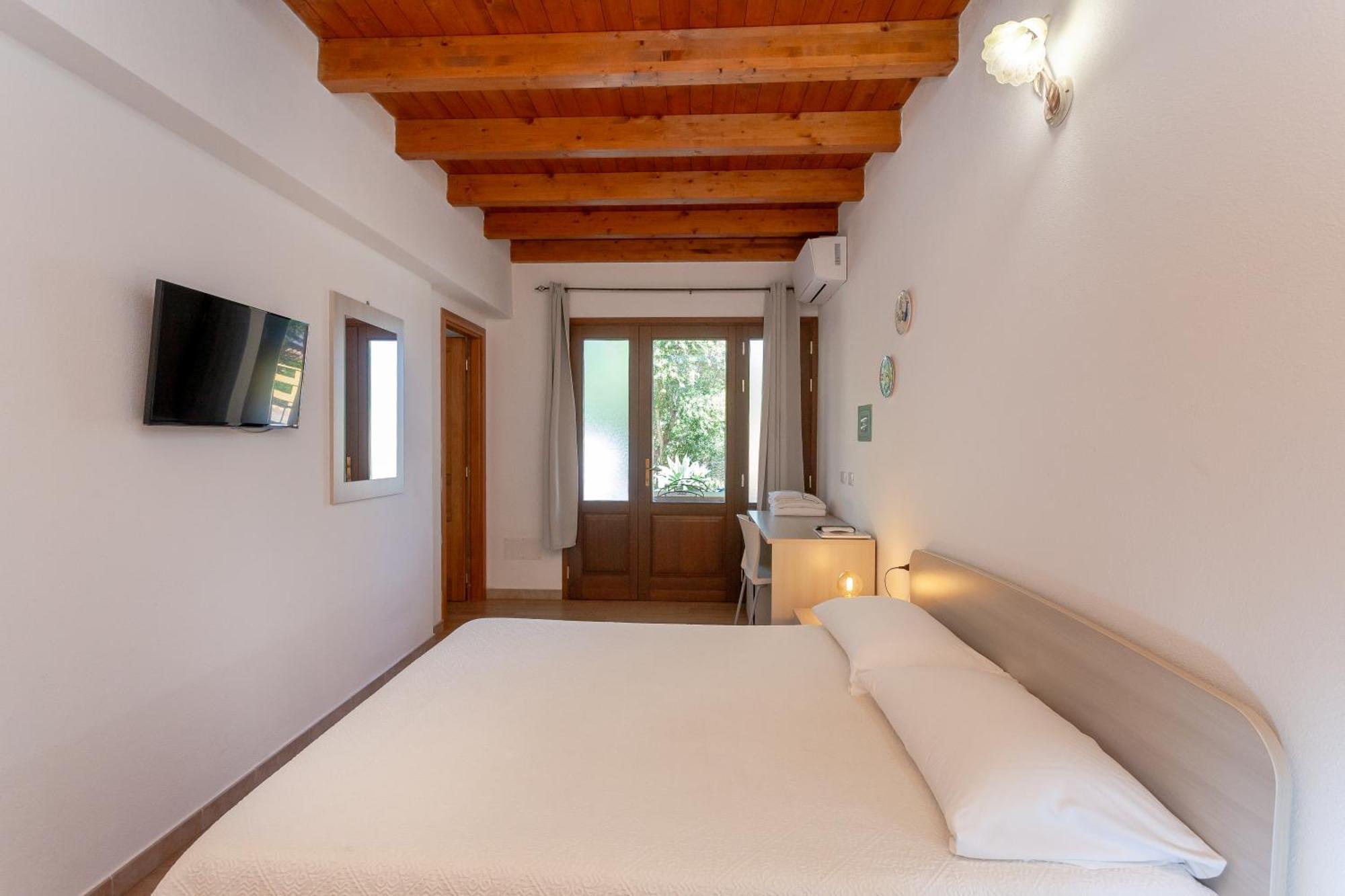 סאן תאודורו B&B Pettirosso מראה חיצוני תמונה