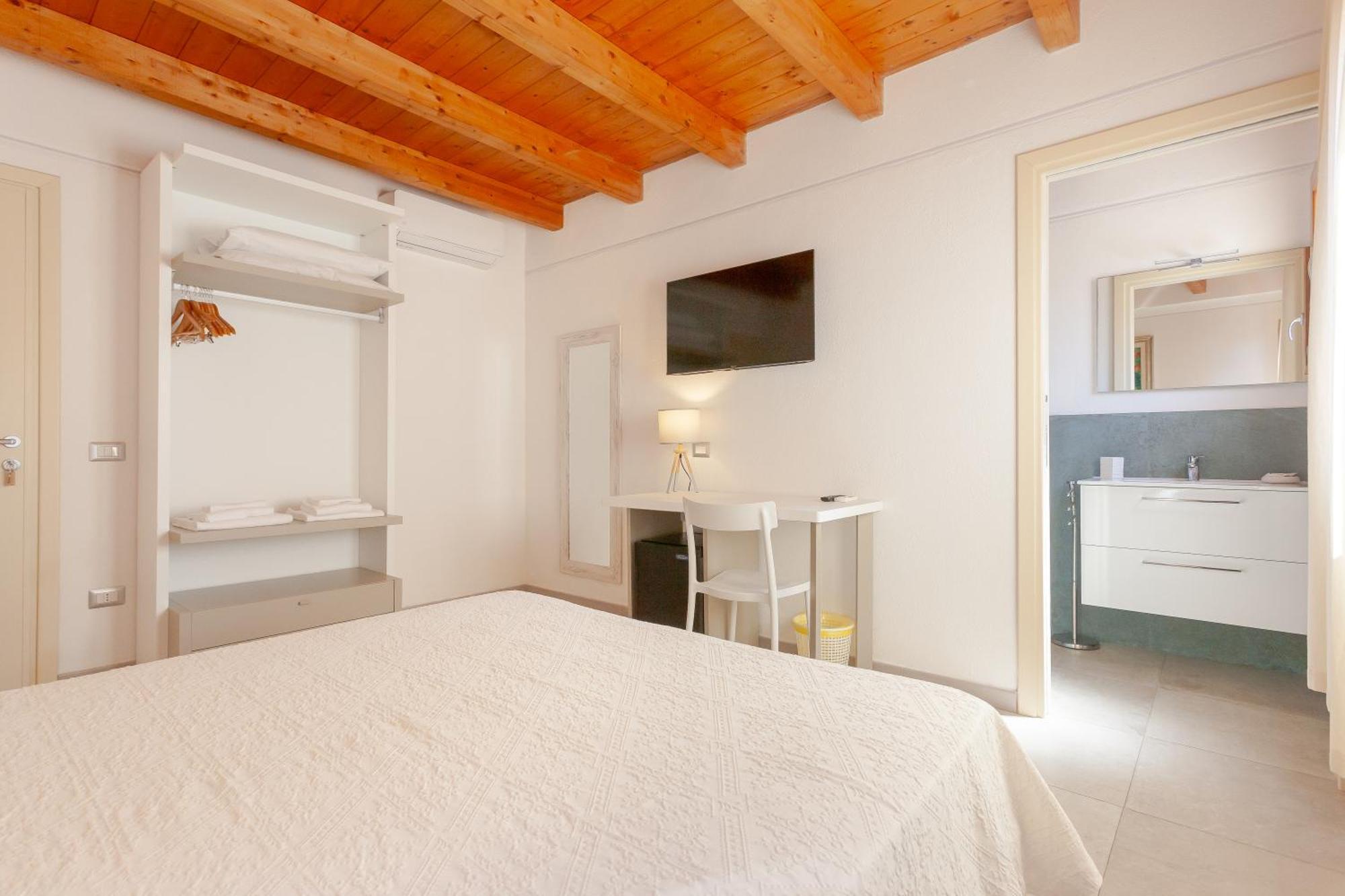 סאן תאודורו B&B Pettirosso מראה חיצוני תמונה